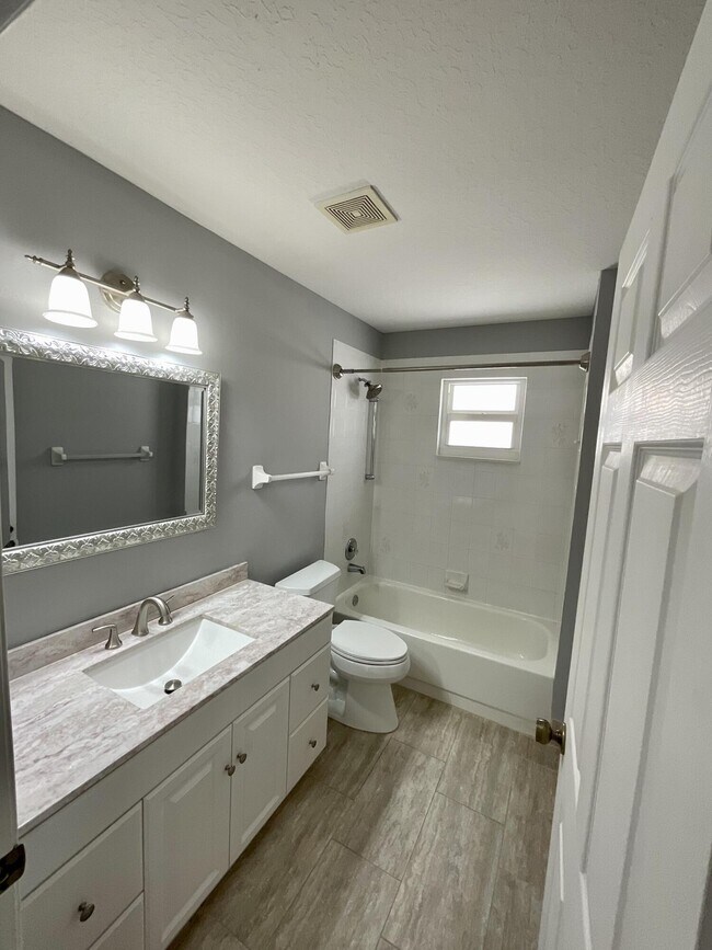 Building Photo - 7954 Stirling Bridge Blvd S