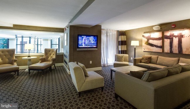 Building Photo - 10101 Grosvenor Pl