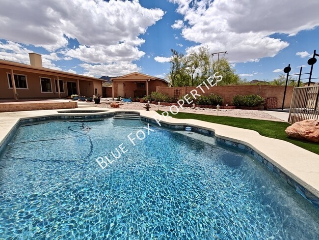 Building Photo - 5440 W Placita De La Promesa