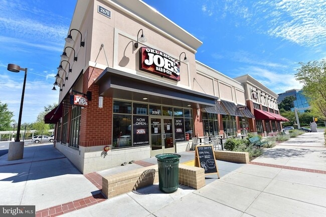 Building Photo - 2916 Bridgehampton Ct