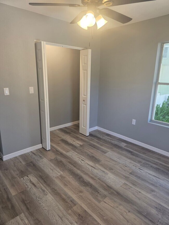 Building Photo - Updated 3 bedroom 2 bath Home for rent