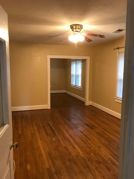 Building Photo - 276 4th Ave