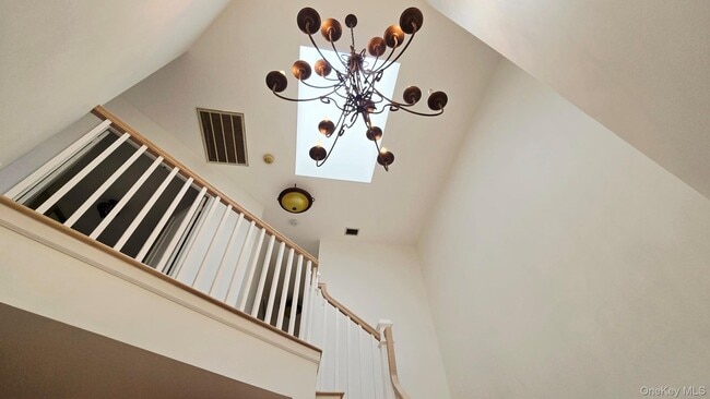 Building Photo - 173 Colony Dr