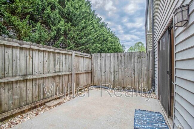 Building Photo - 2705 Sood Rd