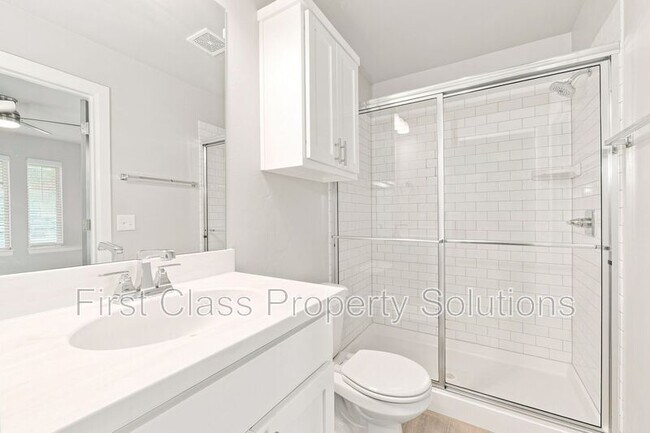 Building Photo - 13500 Watson Dr