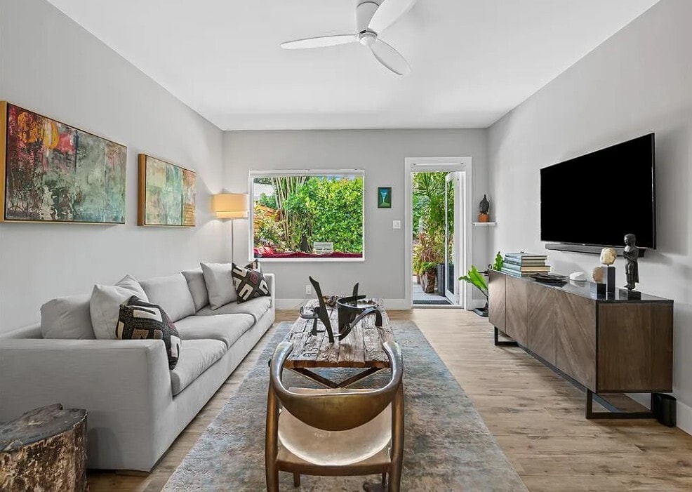 Building Photo - 808 NE 17th Way