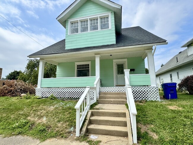 Building Photo - 1435 S Buckeye St