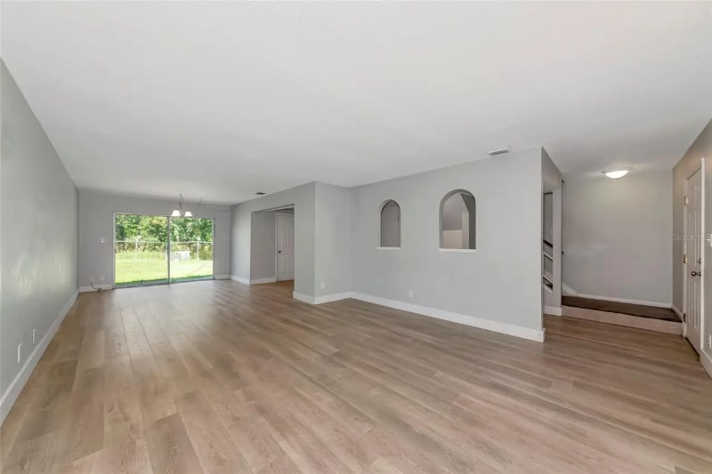 Building Photo - 405 Barlow Ave