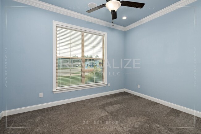 Building Photo - Stunning Luxury Home in Silverhill with Hu...
