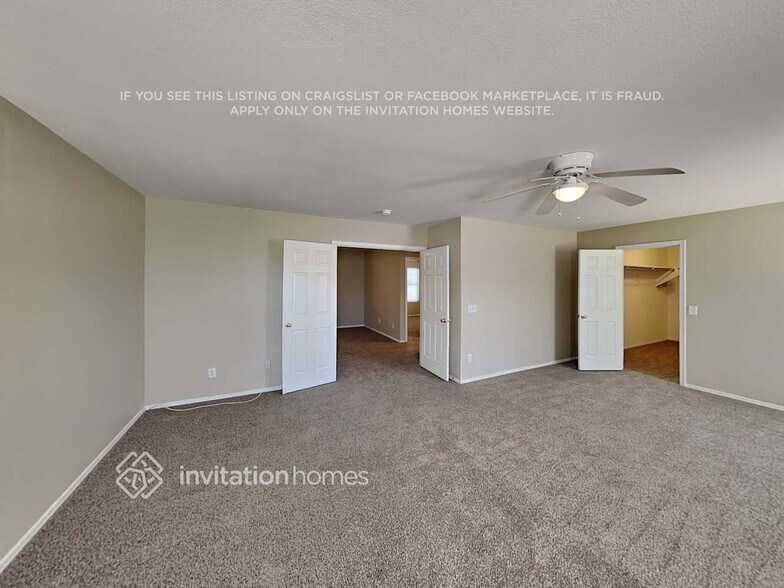 Building Photo - 12808 N Main St