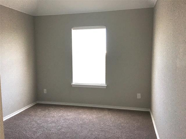 Building Photo - 601 Long Prairie Dr