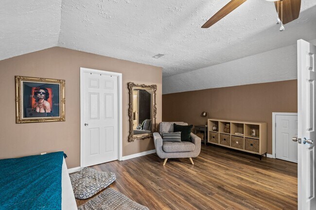 Building Photo - 4 Bedroom Home in Virginia Beach
