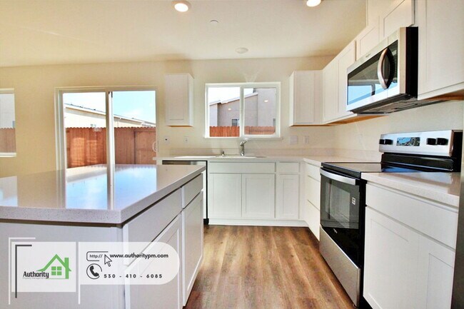 Building Photo - 845 Congaree Ln