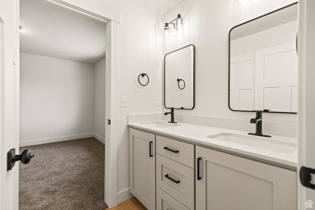 Building Photo - 150 S 100 E