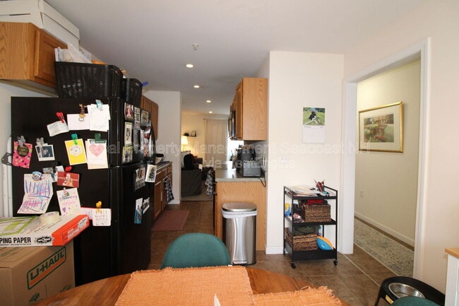 Building Photo - 1 Waverly Dr