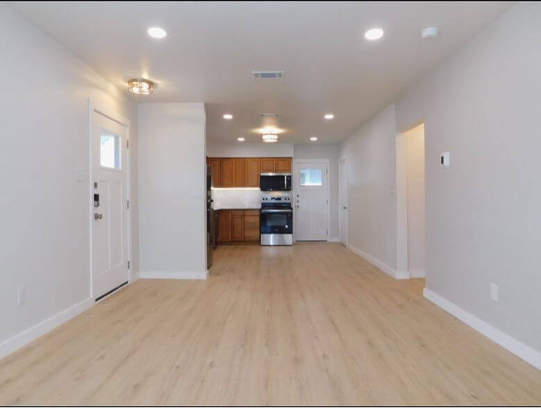 Building Photo - 314 Jagoe St