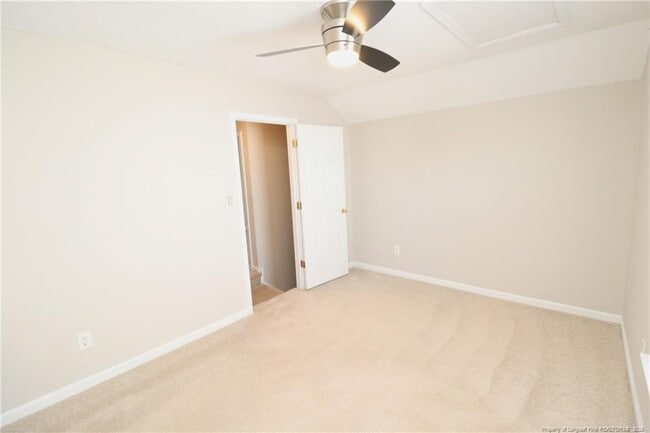 Building Photo - 120 Downing Bluff Dr