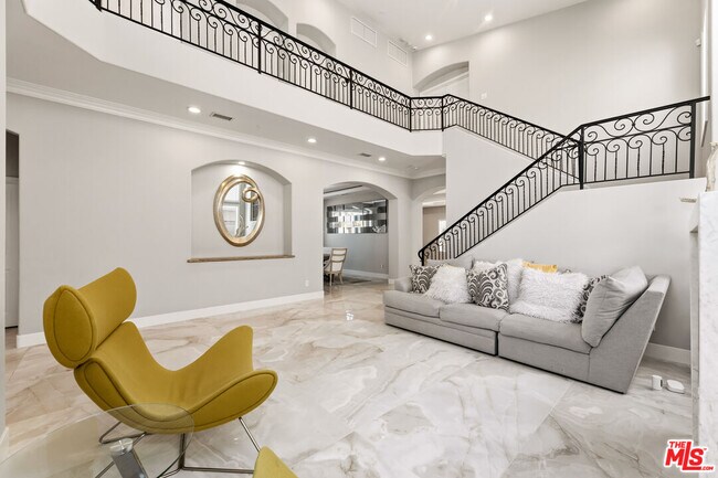 Building Photo - 1832 11th St