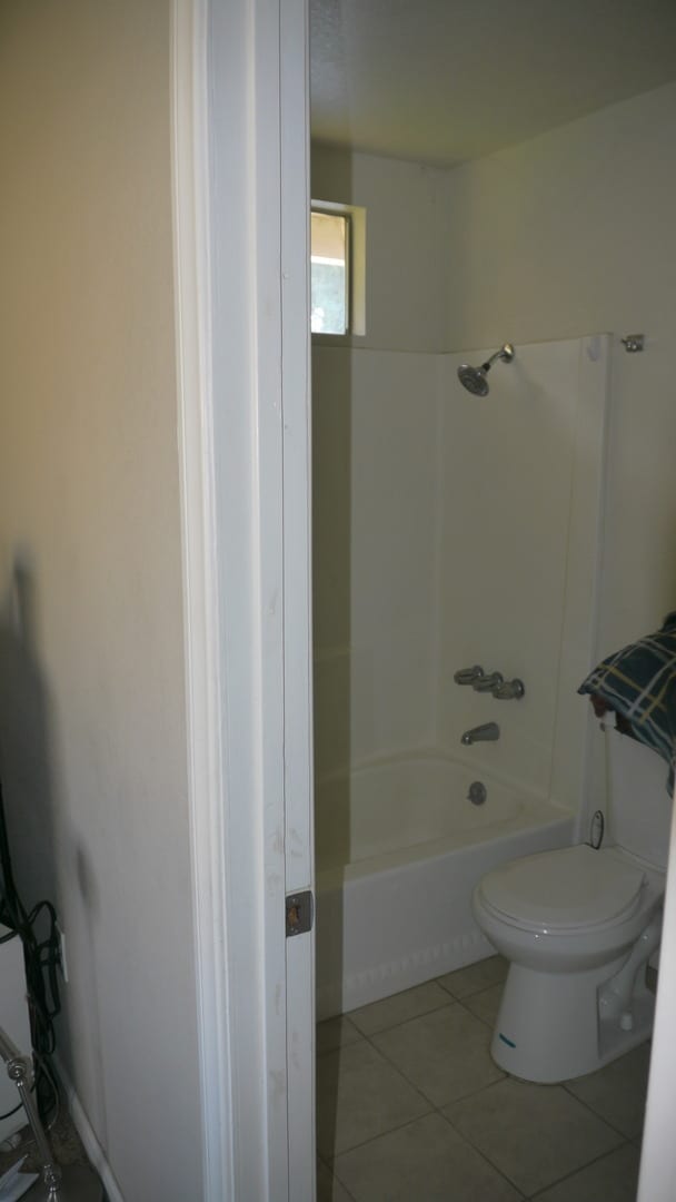 Building Photo - Charming 3-Bedroom Home with Upgraded Kitc...