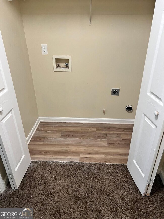 Building Photo - 1331 Misty Ridge Ct
