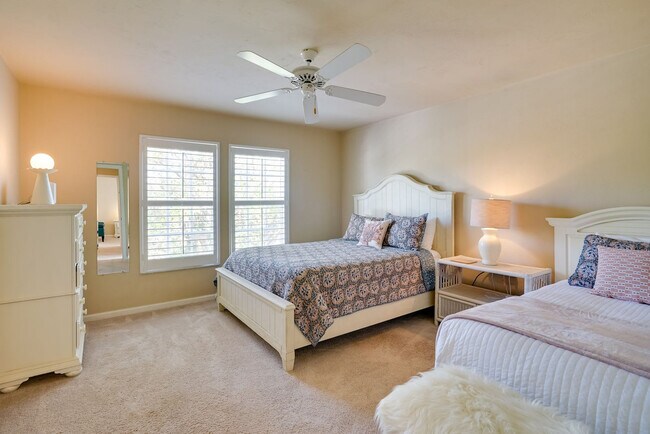 Building Photo - 4563 Brainard Bayou Rd