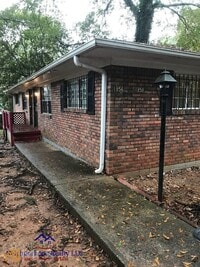 Building Photo - 1856 E Farris Ave