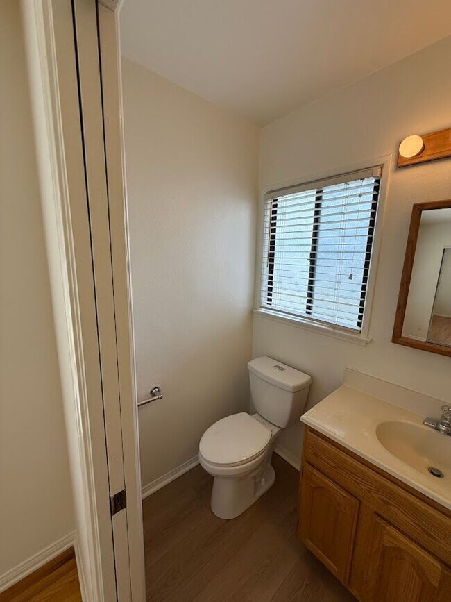 Building Photo - Beautiful 3 Bedroom, 2 Bathroom Granada Hills Home with Detached Garage!