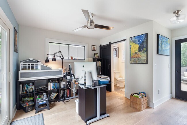 Building Photo - Stunning 4/3.5 Home in Highly Sought-After Area w/ 1300 Sq Ft of Outdoor Space!