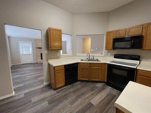Building Photo - 5618 Fox Hunt Dr
