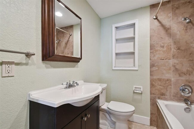 Building Photo - 1925 52nd St S