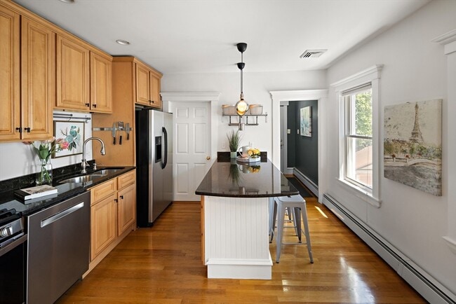 Building Photo - 32 Harvard St