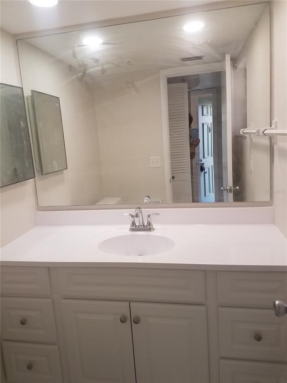 Building Photo - 6044 7th Ave W