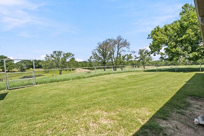 Building Photo - Country Home with Pond, Horse Pens & Optional Additional Pasture