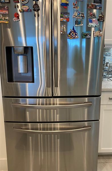 Building Photo - 9623 Brook Isles Ave