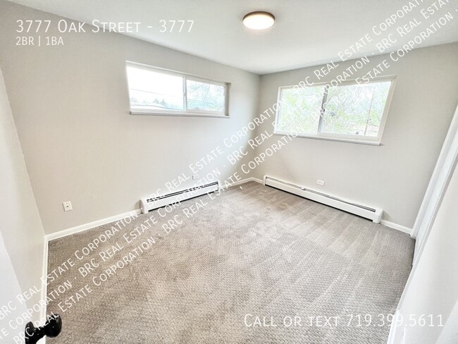 Building Photo - 3777 Oak St