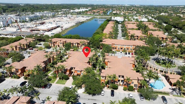 Building Photo - 2712 SW 120th Terrace