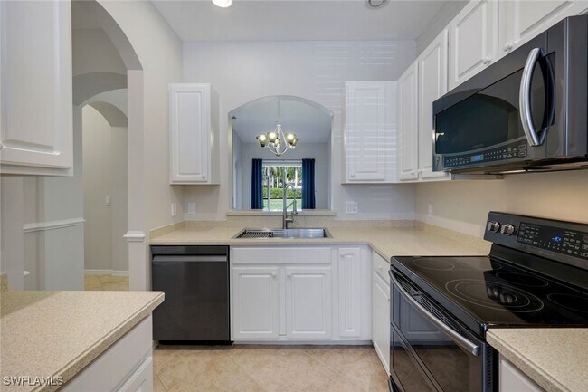 Building Photo - 14165 Winchester Ct