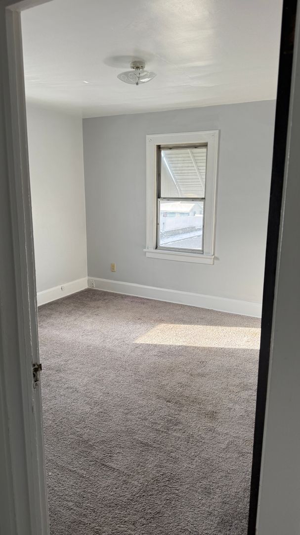 Building Photo - 453 Baldwin Ave