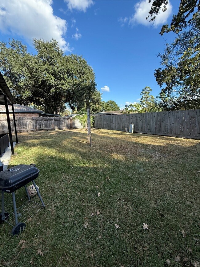 Building Photo - 5914 Bridgegate Dr