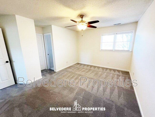 Building Photo - 3726 Wayfarer Dr