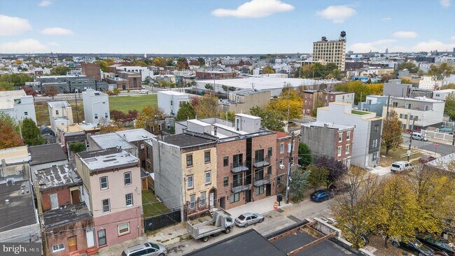 Building Photo - 2219 N 4th St