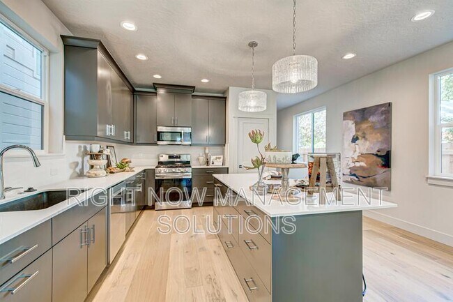 Building Photo - 2106 N 35th St