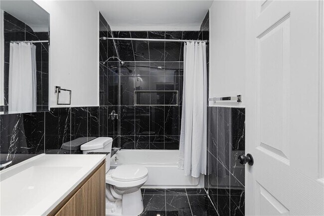 Building Photo - 30 Cypress St