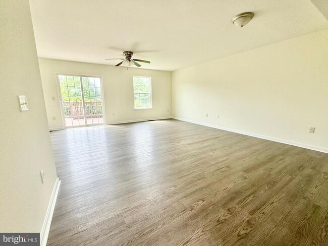 Building Photo - 57 Bay Hill Ln