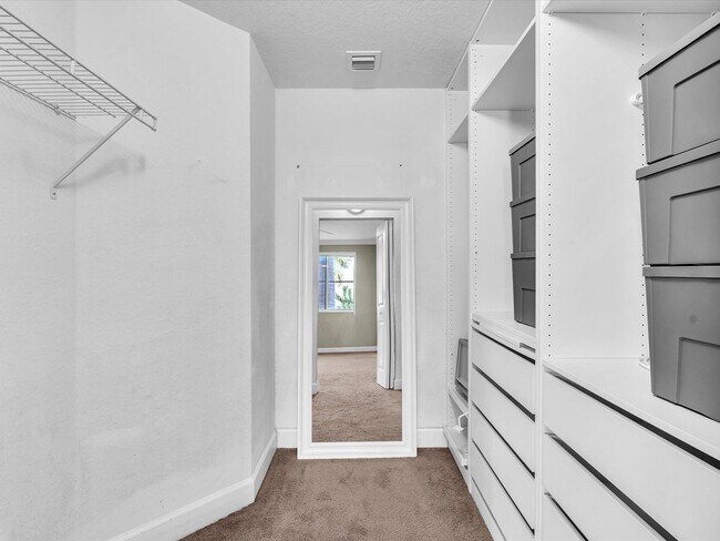 Building Photo - 4303 Renaissance Way