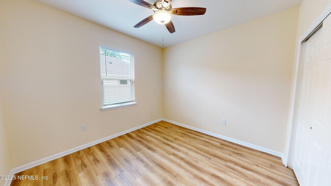 Building Photo - 3718 Ruby Kinglet Dr
