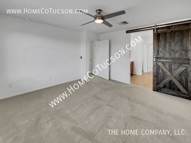 Building Photo - 7538 S Circulo Rio Blanco