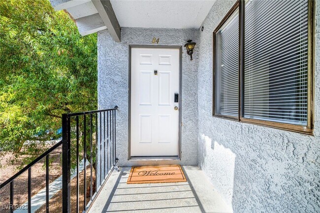 Building Photo - 5191 Caliente St