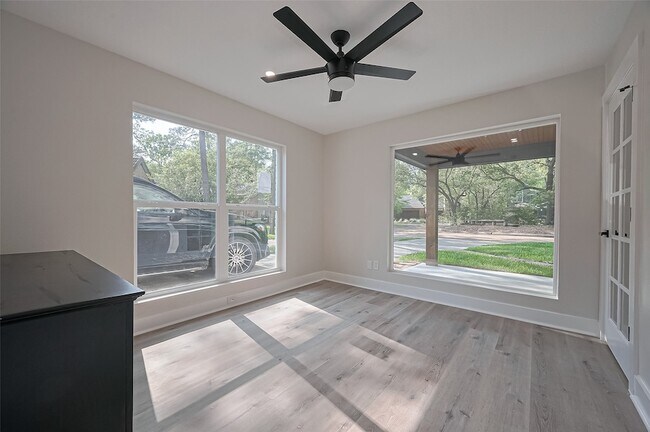 Building Photo - 3 Roserush Ct