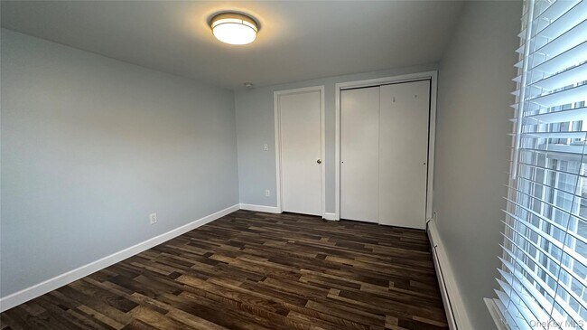 Building Photo - 273 N Washington St